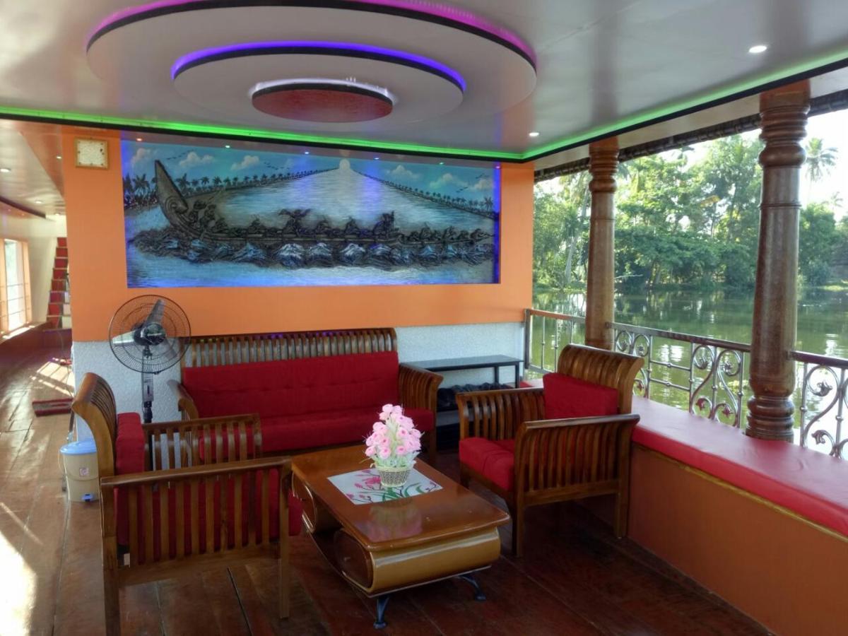 Marari Houseboat Hotel Mararikulam Kültér fotó
