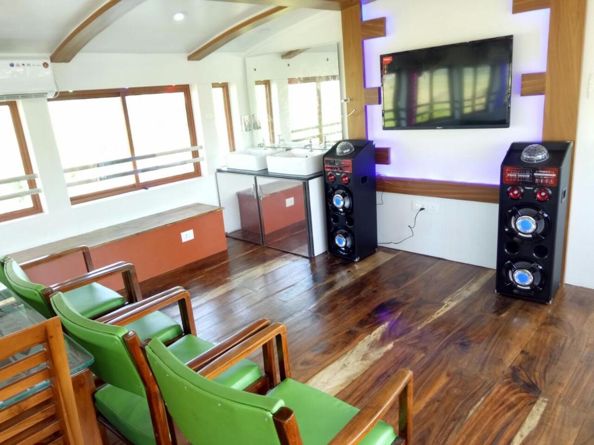 Marari Houseboat Hotel Mararikulam Kültér fotó
