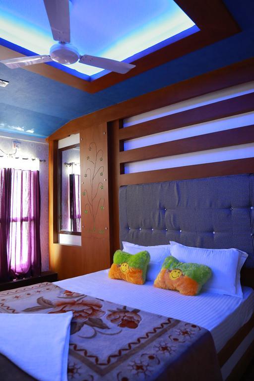 Marari Houseboat Hotel Mararikulam Szoba fotó