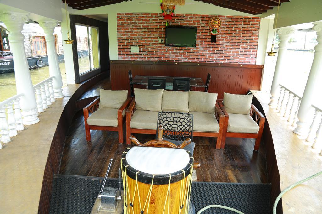 Marari Houseboat Hotel Mararikulam Szoba fotó